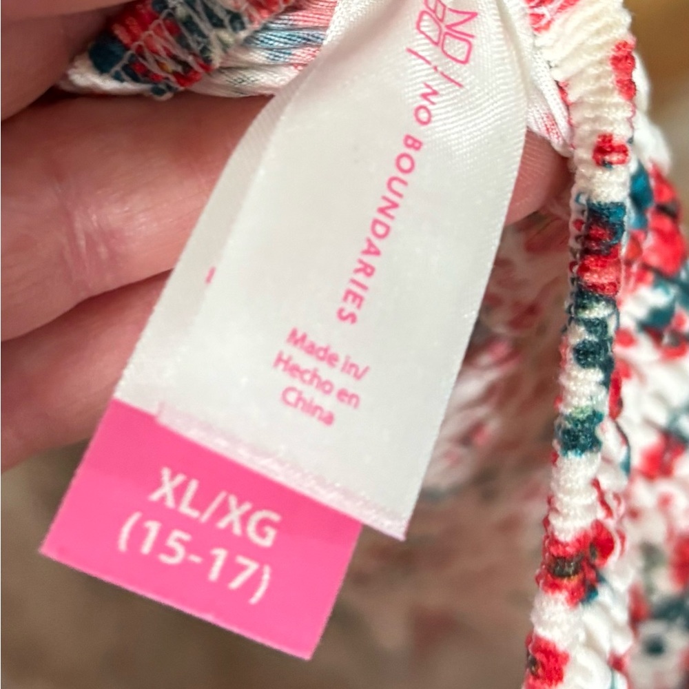 No Boundaries Multicolor Knit Top - Picture 7 of 7